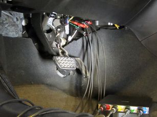 Measuring on a working accelerator pedal position sensor